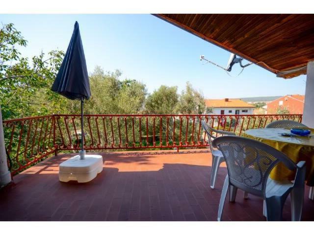 Apartments With A Parking Space Krk - 11646 Кърк Екстериор снимка